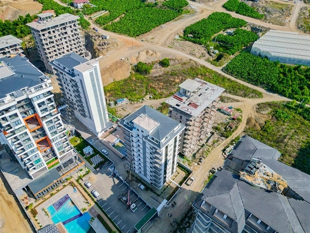 Modern 2+1 penthouse in a prestigious complex in Mahmutlar