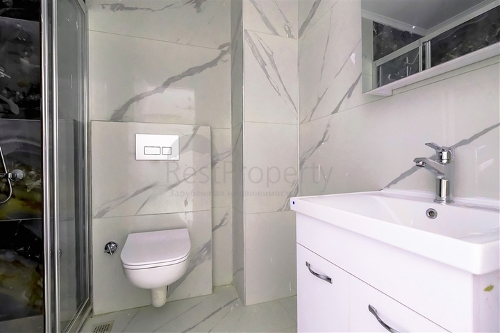 Modern 2+1 penthouse in a prestigious complex in Mahmutlar