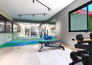 Modern 2+1 penthouse in a prestigious complex in Mahmutlar