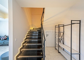 Spacious furnished 3+1 apartment in a modern residential complex in Avsallar