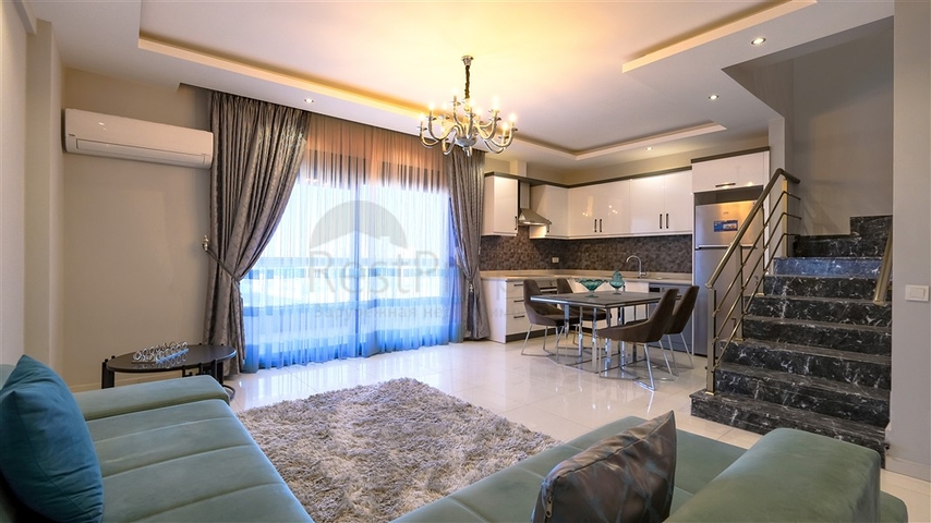 Penthouse with sea view in a picturesque part of Kargicak