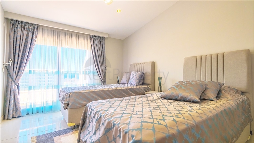 Penthouse with sea view in a picturesque part of Kargicak