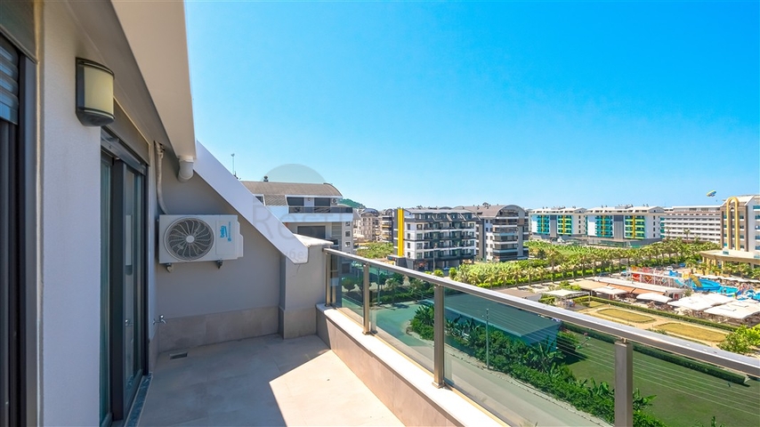 Penthouse with sea view in a picturesque part of Kargicak