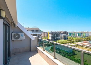 Penthouse with sea view in a picturesque part of Kargicak