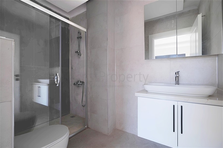 Spacious apartment with sea view in a picturesque area of Alanya Spacious apartment with sea view in a picturesque area of Alanya