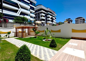 Spacious apartment with sea view in a picturesque area of Alanya Spacious apartment with sea view in a picturesque area of Alanya