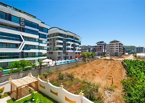 Spacious apartment with sea view in a picturesque area of Alanya Spacious apartment with sea view in a picturesque area of Alanya
