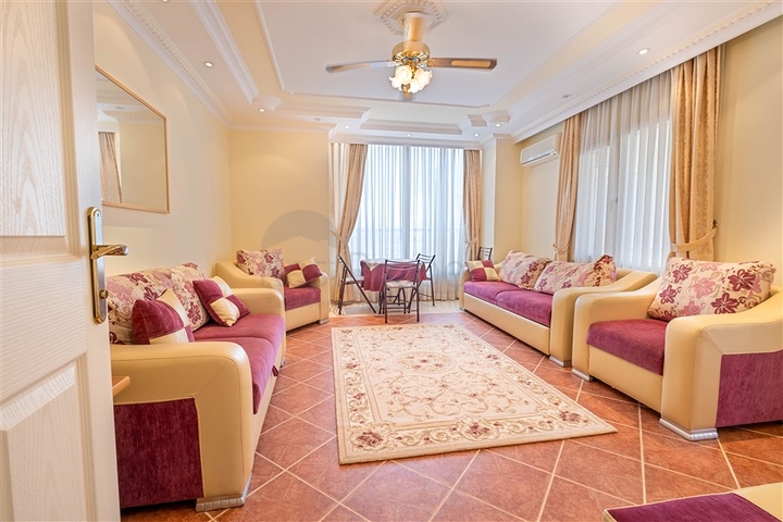 Cozy furnished 2+1 apartment near the beach in Tosmur area