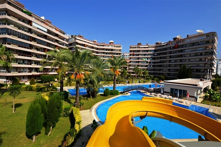 Spacious 5+1 Sea-View Apartment in Tosmur, Alanya – 250 m²