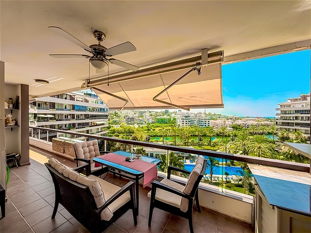 Spacious 5+1 Sea-View Apartment in Tosmur, Alanya – 250 m²