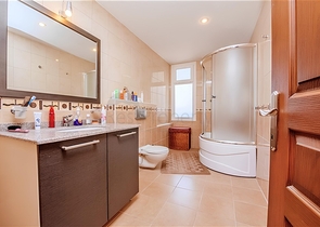 Spacious 5+1 Sea-View Apartment in Tosmur, Alanya – 250 m²