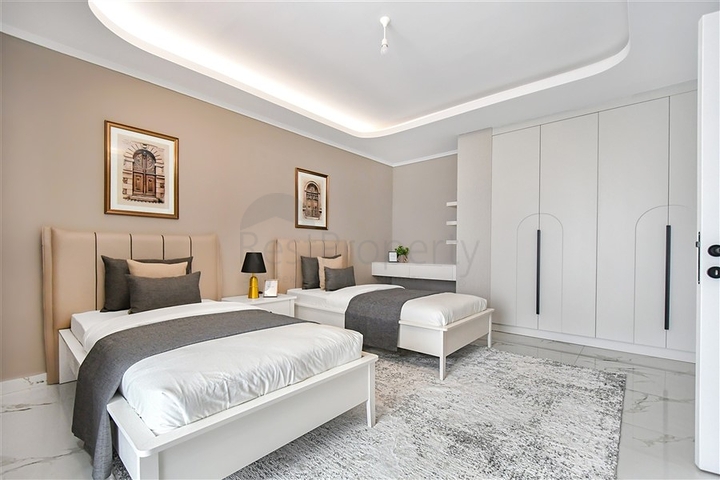 Modern 3+1 villa with panoramic sea views in Bektash area