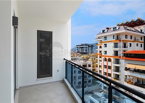Sea-View 2+1 Apartment in Alanya Center – 92 m², New Complex