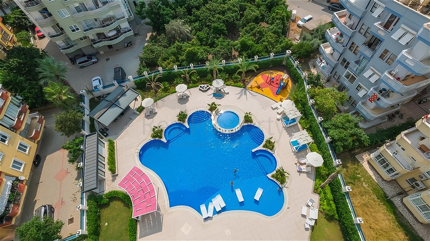 Sea-View 5+1 Apartment in Alanya Center – 325 m², New Complex