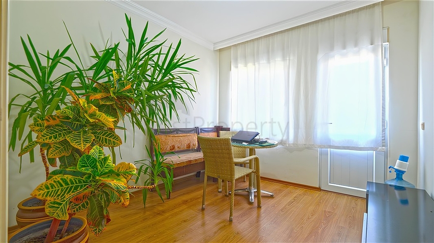 Spacious 4+1 apartment in Oba district — for a comfortable life by the sea