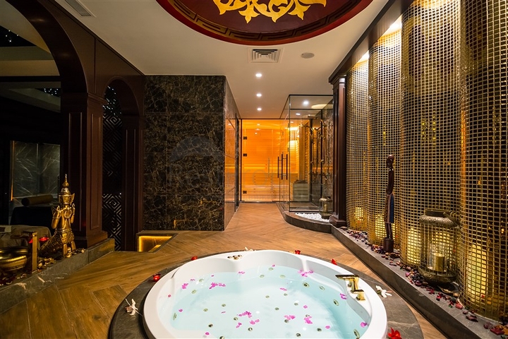 Spacious apartment with sea view in one of the best complexes in Alanya