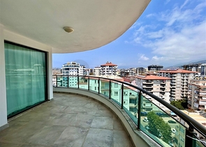 1+1 apartment in Mahmutlar district