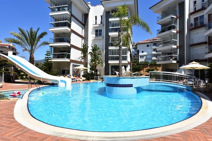 Spacious furnished 2+1 apartment in a well-maintained residential complex with rich infrastructure