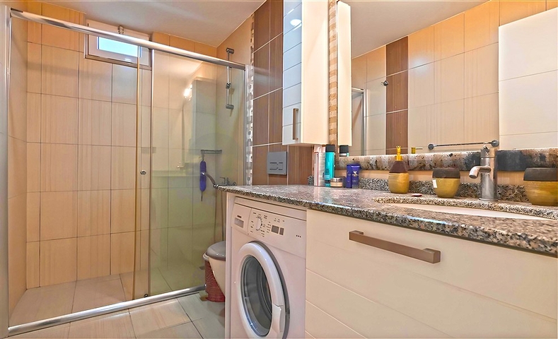 Spacious furnished 2+1 apartment in a well-maintained residential complex with rich infrastructure