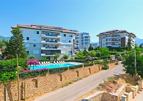 Spacious furnished 2+1 apartment in a well-maintained residential complex with rich infrastructure