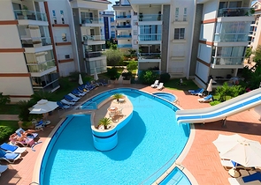 Spacious furnished 2+1 apartment in a well-maintained residential complex with rich infrastructure