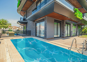 Modern apartment with a garden by the sea in a picturesque area