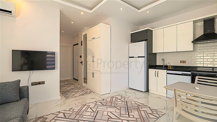 Furnished 1+1 Apartment in Cleopatra, Alanya – 52 m², Near Beach