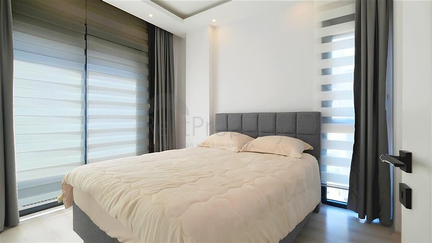 Furnished 1+1 Apartment in Cleopatra, Alanya – 52 m², Near Beach