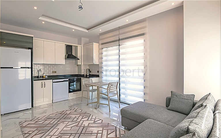 Furnished 1+1 Apartment in Cleopatra, Alanya – 52 m², Near Beach