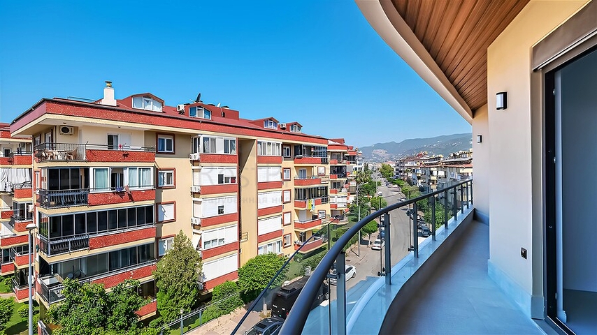 Bright 1+1 Apartment in Oba, Alanya – 57 m², 300 m to the Beach