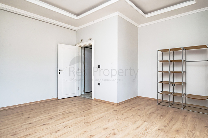 Spacious 4+1 penthouse with rich infrastructure in the heart of Oba district