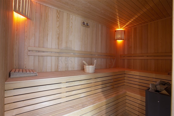 Spacious 4+1 penthouse with rich infrastructure in the heart of Oba district