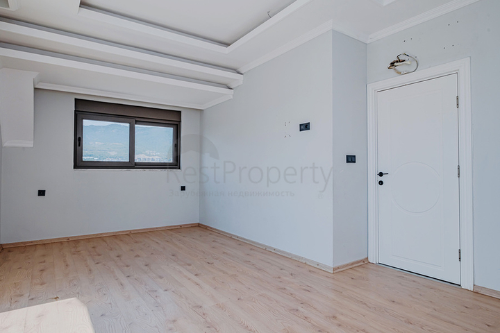 Spacious 4+1 penthouse with rich infrastructure in the heart of Oba district