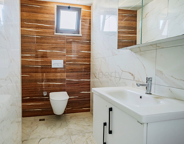 Spacious 4+1 penthouse with rich infrastructure in the heart of Oba district