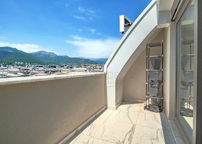 Spacious 4+1 penthouse with rich infrastructure in the heart of Oba district