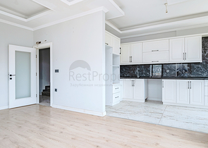 Spacious 4+1 penthouse with rich infrastructure in the heart of Oba district