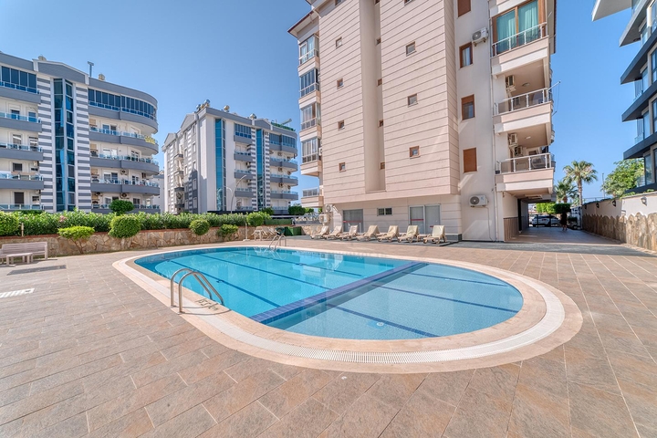 Spacious penthouse by the sea with a view and comfort 