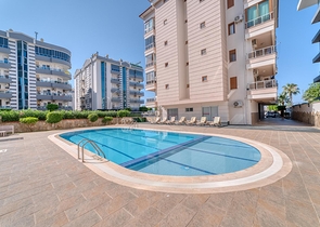 Spacious penthouse by the sea with a view and comfort 