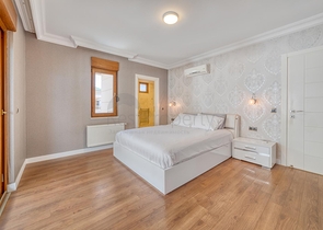 Spacious penthouse by the sea with a view and comfort 