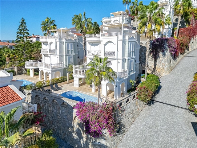 Luxury villa with sea view in the prestigious Konalki area