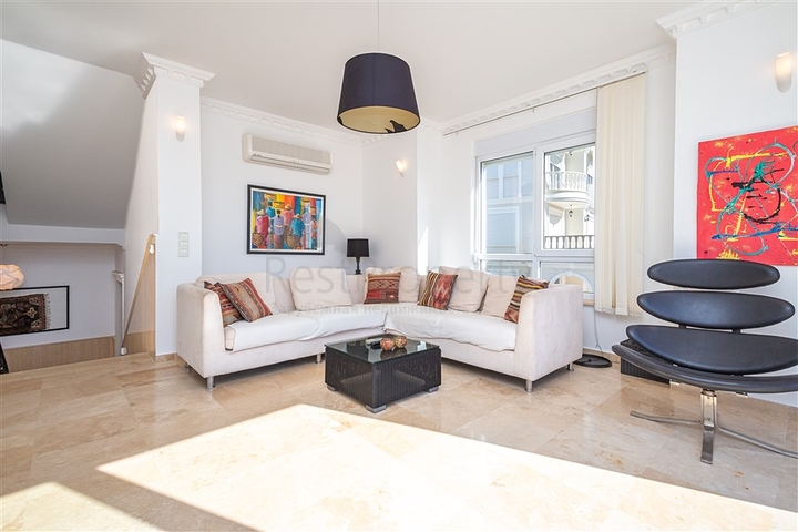 Luxury villa with sea view in the prestigious Konalki area