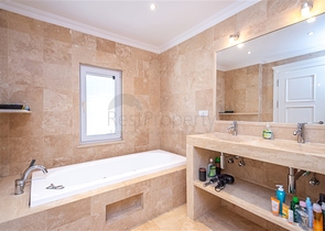 Luxury villa with sea view in the prestigious Konalki area