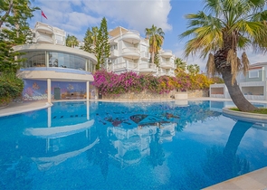 Luxury villa with sea view in the prestigious Konalki area