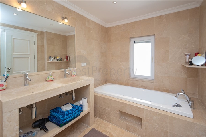 Luxury 4+1 Villa with Sea View in Konaklı, Alanya – 400 m from Beach