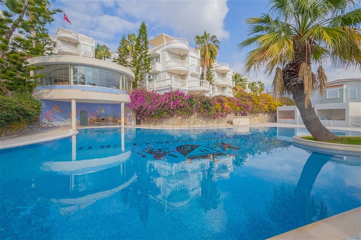 Luxury 4+1 Villa with Sea View in Konaklı, Alanya – 400 m from Beach