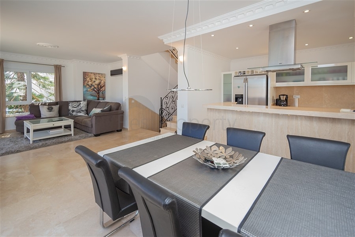 Luxury 4+1 Villa with Sea View in Konaklı, Alanya – 400 m from Beach