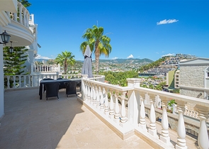 Luxury 4+1 Villa with Sea View in Konaklı, Alanya – 400 m from Beach