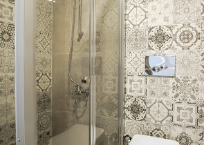 Furnished 1+1 Apartment in Mahmutlar, Alanya – Sea-View & Rich Facilities