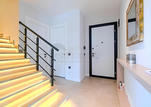 Panoramic Sea-View 4+1 Penthouse in Alanya Center – 155 m²