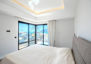 Panoramic Sea-View 4+1 Penthouse in Alanya Center – 155 m²